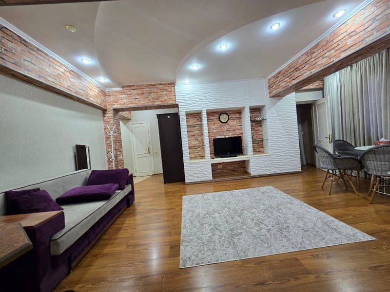 Полностью укомплектованная двухкомнатная квартира на третьем