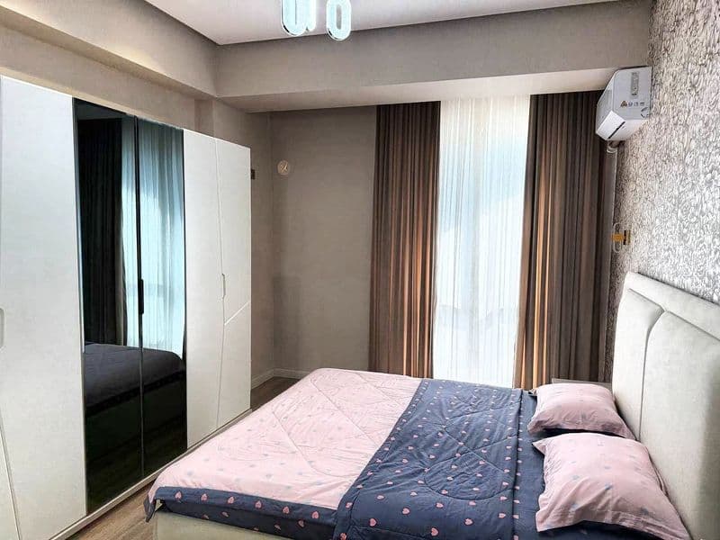 Uyim Novza metrosi yonida, Chilonzor tumanida. Metro va tran — фото 2