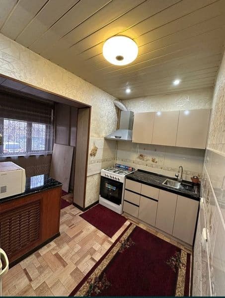 сдаётся 2 комнатная квартира на 1 этаже, 4 этажного дома, вс — фото 2