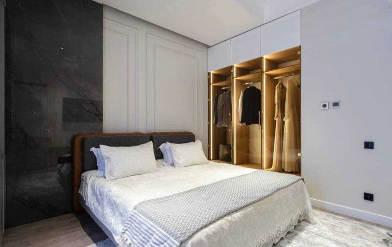 ЖК: Казахстан<br />
Класс: Бизнес<br />
Комнаты:2<br />
этаж