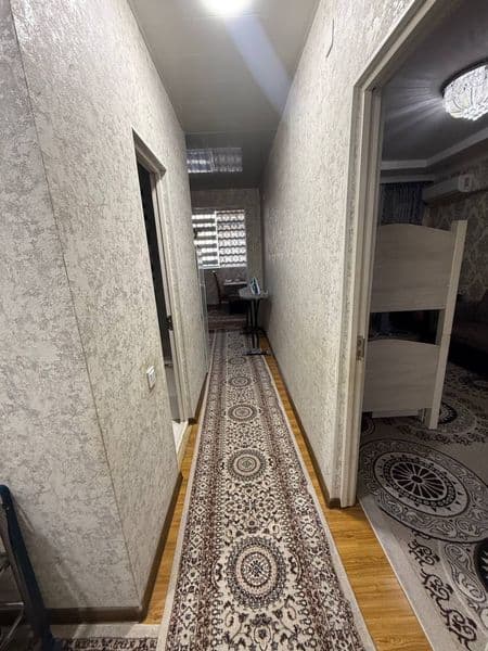 Район - Алмазарский<br />
Ориентир - гриль бар<br />
Комнат  — фото 4