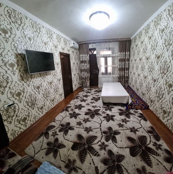 2 ta qiz arenda turadigan kerak. <br />
Narx: 100$ + kommuna