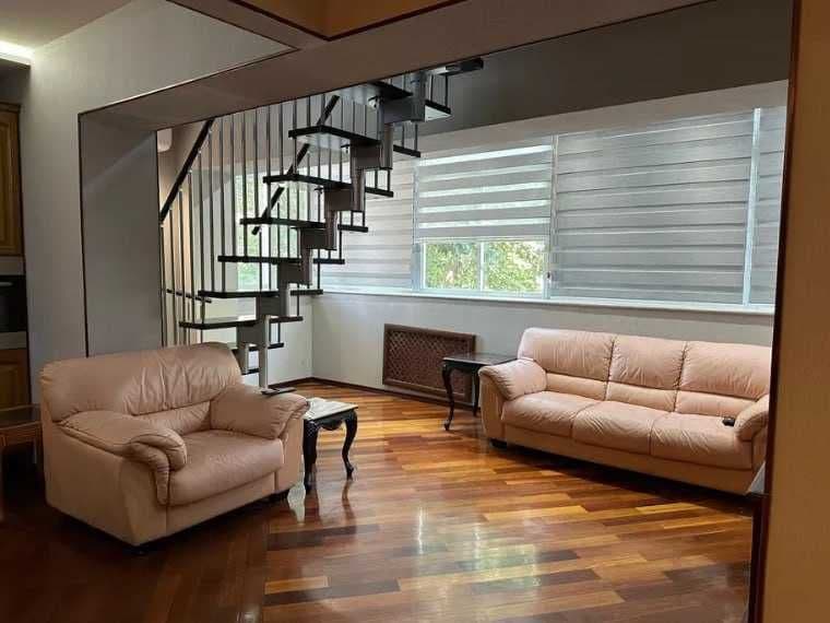 Сдается квартира на Садык Азимова<br />
Ориентир - Японское 