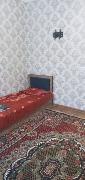 Qora qamish 2 xona srochno<br />
1/1/4<br />
Ayrim jixozlari