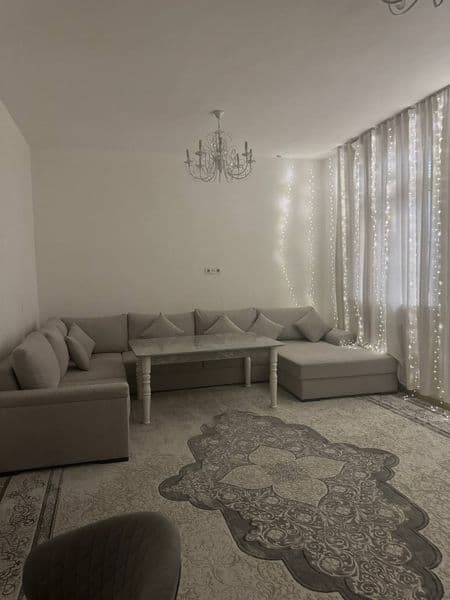 4 хонали 2 каватли квартира ижарага берилади. Барча кулайлик