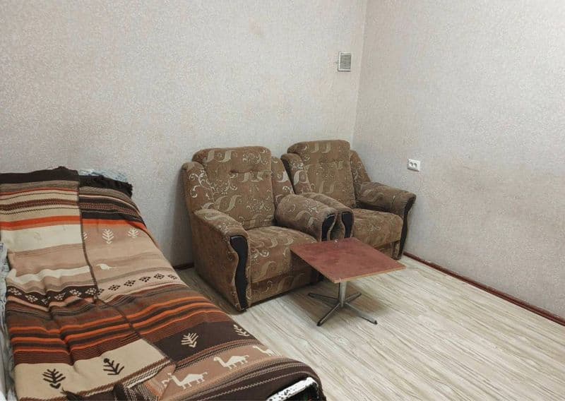 Цум <br />
Метро Космонавтов <br />
<br />
 2х комнатная<br  — фото 3