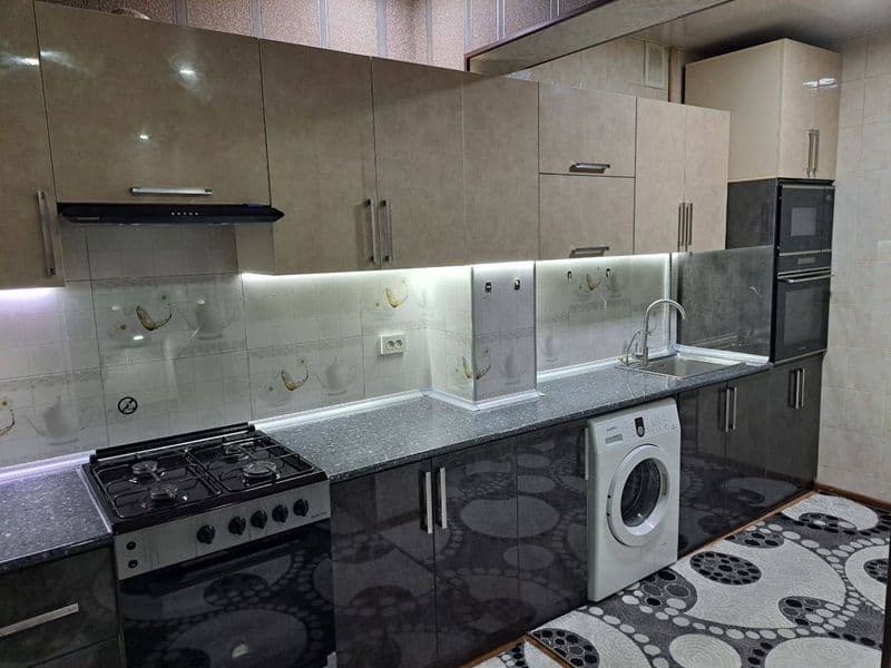 Milliy, politex universitetlariga piyoda 15 daqiqalik yo’l. 