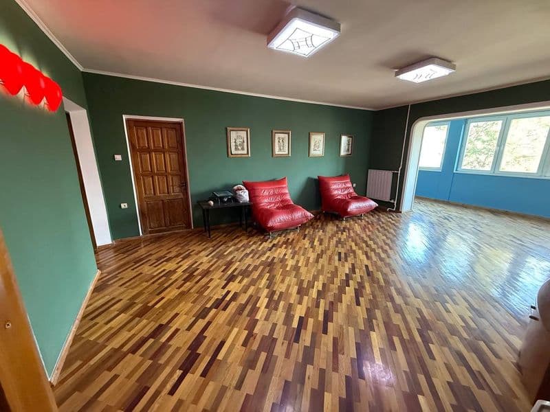 Сдаётся спец план с боку турецкого посольства, 3/2/4, все не