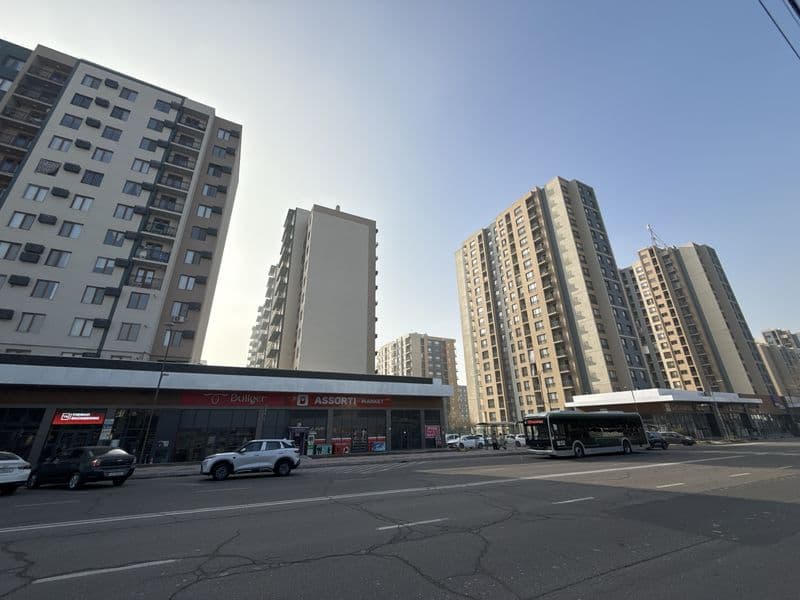 Кирасиз яшисиз нги таеор квартира.  <br />
2 хона. Халодинли