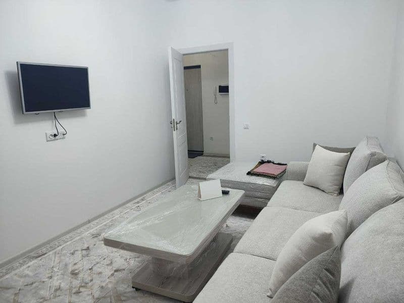 Аренда,срочно<br />
ЖК Ассалом Сохил<br />
<br />
Комнат-1<b — фото 2