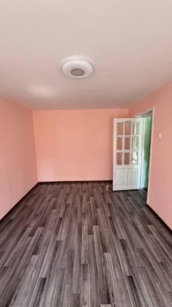 SROCHNO topshiriladi<br />
Metro mirzo ulugbek 7 minut <br /