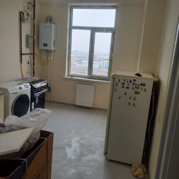 Sergeli nurhayotda 1 xona novastroyka uy oilaga uzoq muddatg