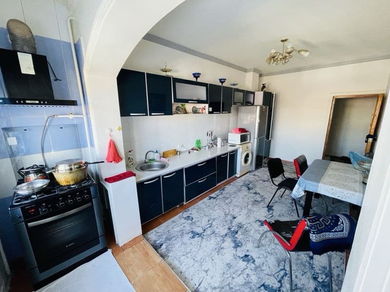 Ассалому алейкум.<br />
<br />
3 хонали + балкон, квартирага — фото 2