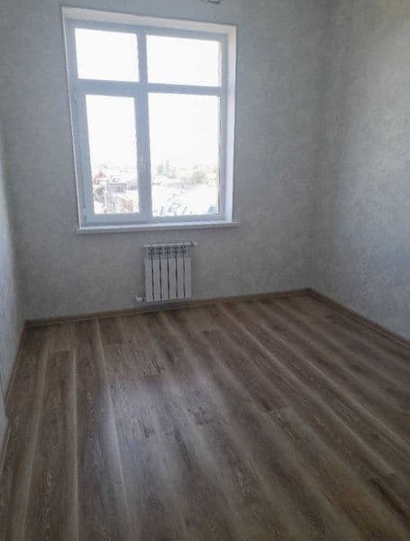 Срочна квартира ижирага берилади <br />
Ассосан йош оилага <