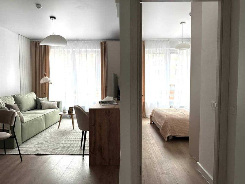 2 комнатную квартиру на 12 этаже,<br />
В квартире есть все  — фото 2