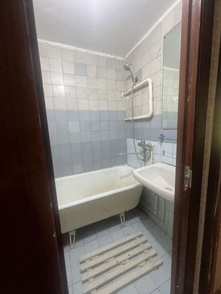 Расположено середине массива   3- этаж балкон 2х3   чистая х — фото 4