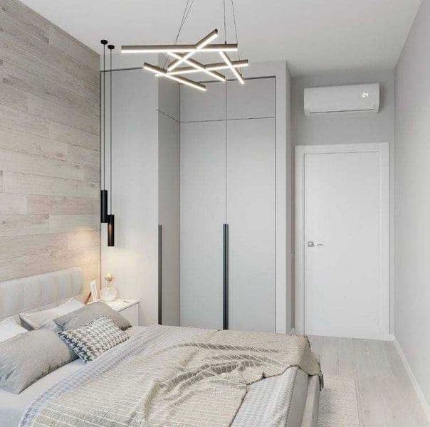 2 комнатную квартиру на 8 этаже,<br />
В квартире есть все н