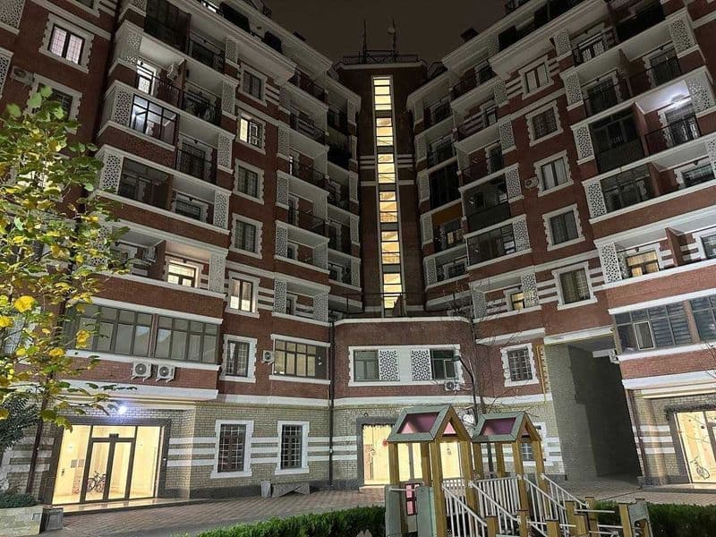 Kvartira ijaraga beriladi<br />
 ID: A703<br />
<br />
Rayon