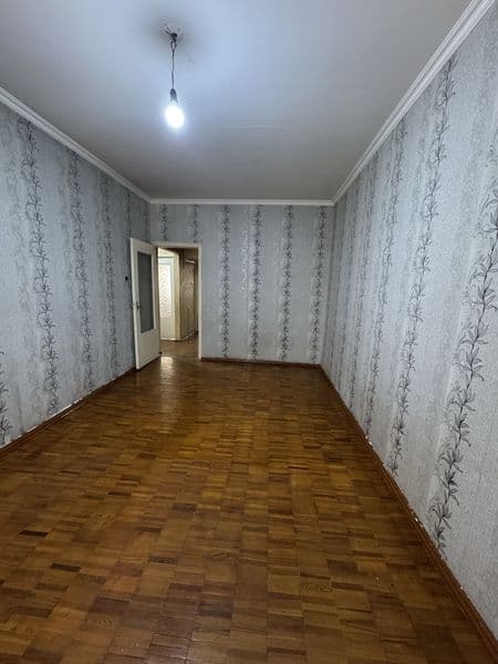 Аренда 2/1/5 Юнусобод 17 <br />
Средный ремонт<br />
Пустой 