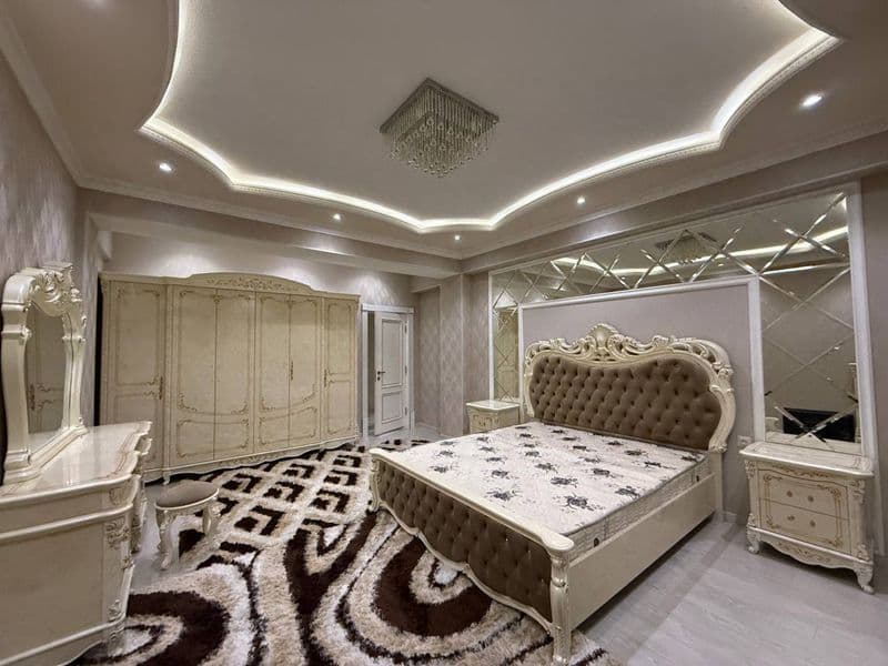 Здаётся квартира в жк Навамасковская<br />
От Голден Хаус кв