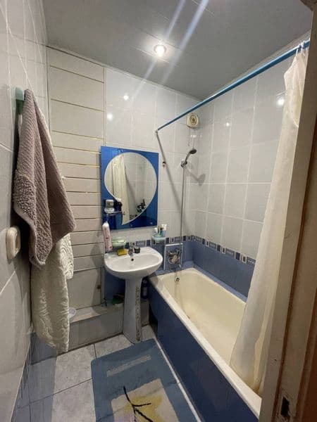 Сдаётся двухкомнатная квартира в центре города. Чистая, уютн — фото 3