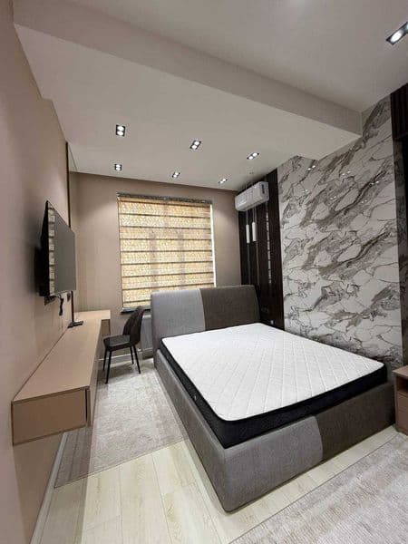 Сдаётся КЛАССНАЯ квартира<br />
<br />
• Район: Мирзо Улугбе