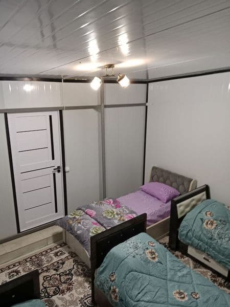 Qizlar uchun yotoqxona wifi,san usel,otopleniya,gaz,mikrovol