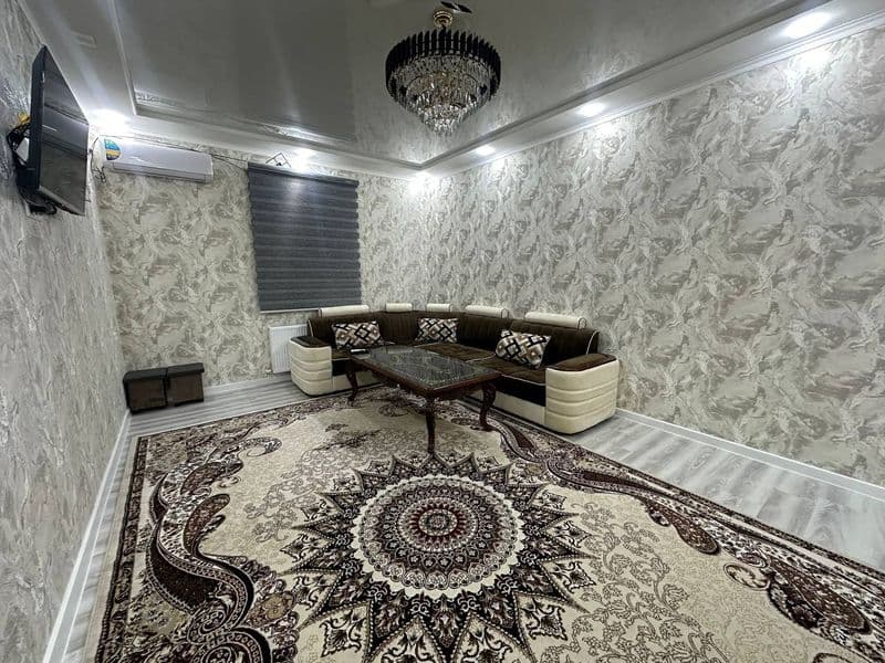 Аэропорт орқасида квартира бор<br />
Цена: 2 900 000<br />
К — фото 2