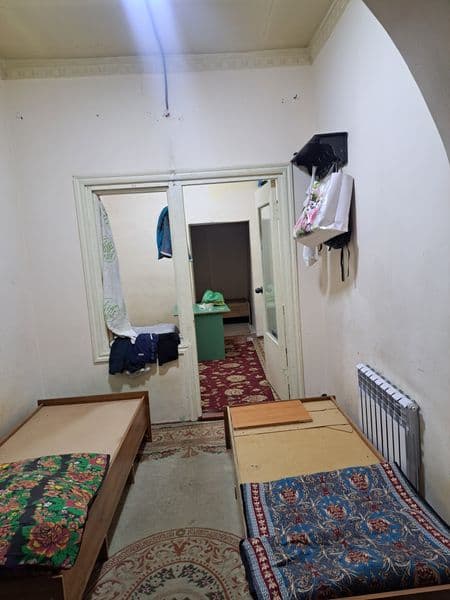 Mirobod sarakulkada 1kishiga joy bor <br />
Sharoit urta яхш