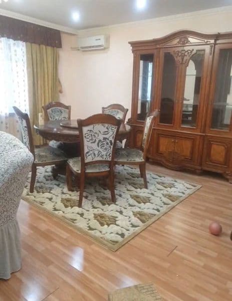 3 комнатная квартира в аренду в центре города. Возле ЦУМ, ря