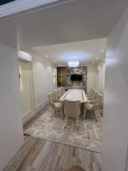 Район: Мирабадский<br />
Адрес: Госпитальный<br />
Ориентир: