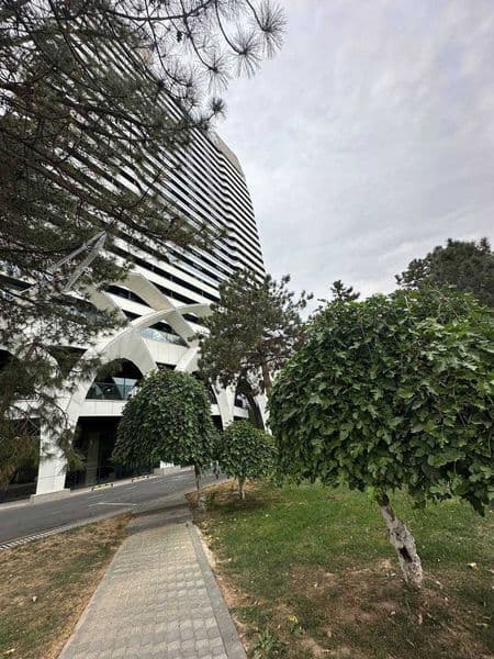 • Район: Шайхантахур<br />
• ЖК: NRG U-Tower<br />
• Комнат: