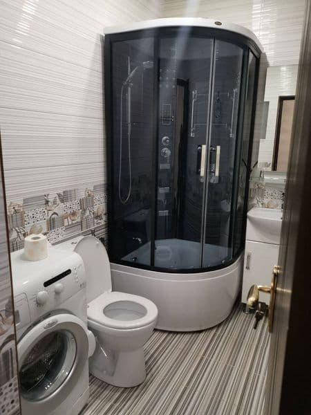 Срочно здайотса квартира <br />
Мирзо Улугбек район<br />
Ц1 — фото 4