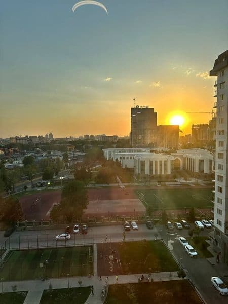 Аренда 2 комнатная квартира.С антрисольным этажом.Дуплекс с 