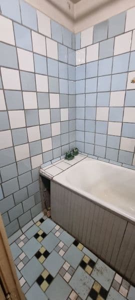 Здаецая 1 комнатная квартира массив куйлук 4 4 этаж  4 этажа