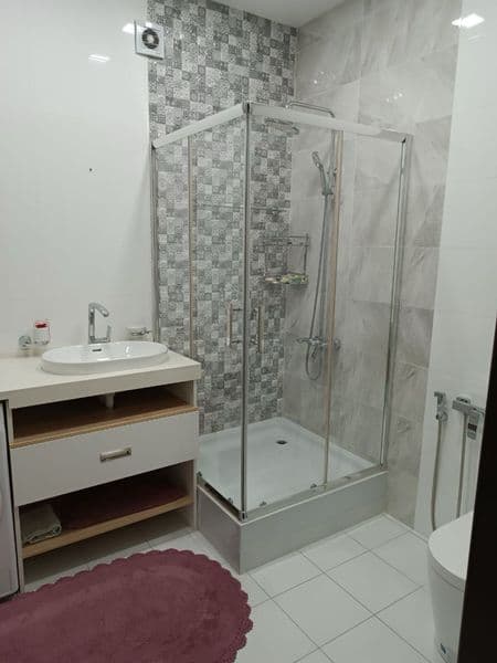 3-комнатная 2-этаж 7-этажный кирпичный дом <br />
<br />
нов — фото 3