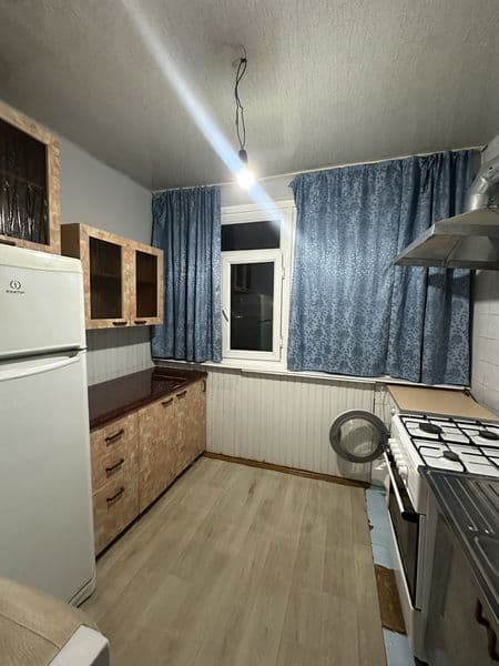 Срочно сдаётся 1-комнатная квартира (переделана в 2-комнатну — фото 4