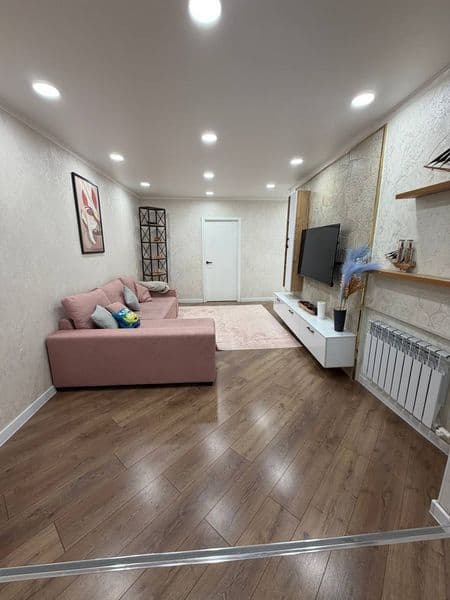 Сдаётся квартира <br />
Чиланзар 1 квартал <br />
2/5/5 кирп