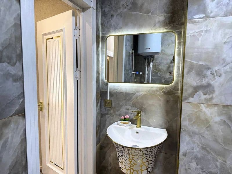 Uyim Novza metrosi yonida, Chilonzor tumanida. Metro va tran — фото 5