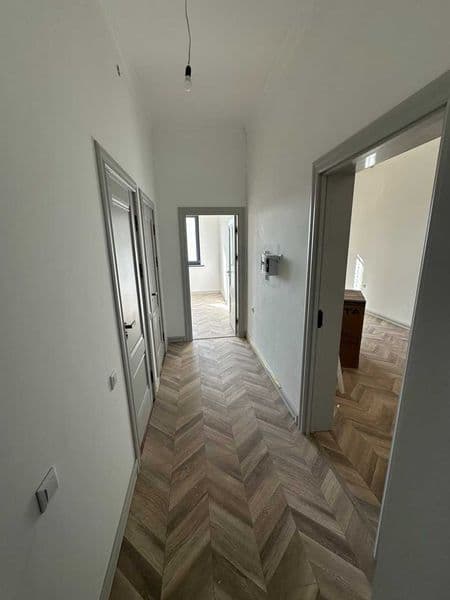 Сдаю свою 1/4/5 квартиру 35 кв.м. новостройка с новым ремонт — фото 2