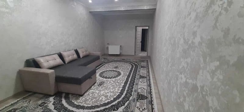 Yashnobod tumani Parkentskiy bozor yaqinida 1xonali kvartira