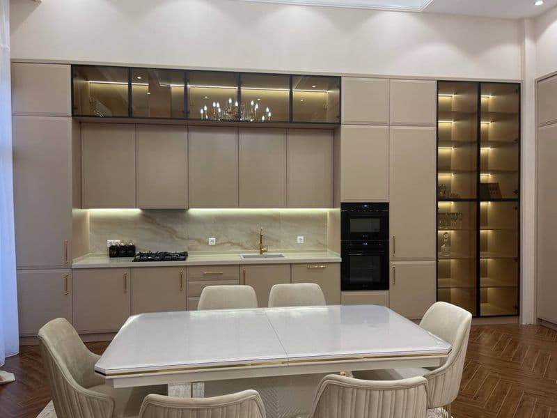 Сдаётся квартира в Шайхантахурском  районе. <br />
<br />
Ад