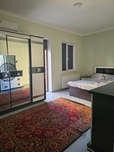 Tashkent City яқинида квартира бор<br />
Цена: 300$<br />
Ко