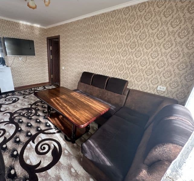 Двух комнатный дом с двориком. в аренду недалеко от акфа мед — фото 3