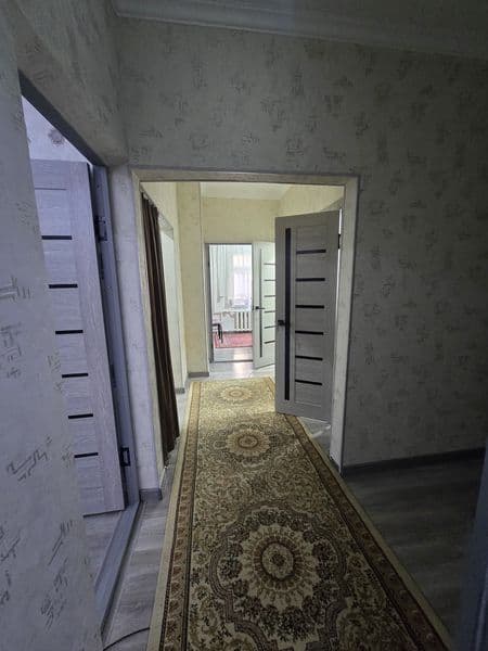 Срочно  сдаётся  квартира  сергели  5 2 ком 1 этаж рядом  ме — фото 3