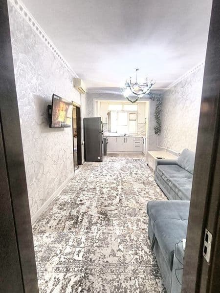 Manzil: Chilonzor 18<br />
Qavat: 2-qavat / 4 qavatli uy<br 