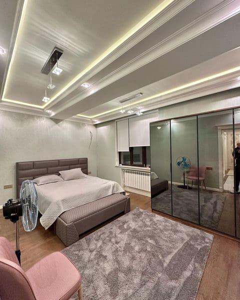 Сдается квартира в самом центре города <br />
<br />
Адрес:  — фото 2