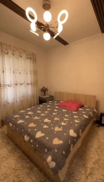 Сдается 2 ком Ибн Сино. Массив Жарарик Махалла<br />
<br />
