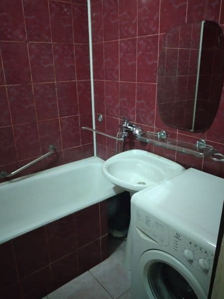 Аренда сдается Семейным <br />
2 х комнатная на 1 этаже 4х э — фото 3