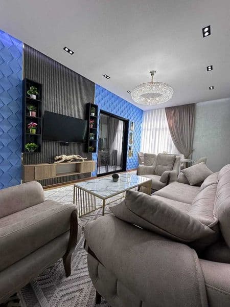 2 комнаты • 100 м² • 3/9 этаж<br />
<br />
Район: Яшнабадски